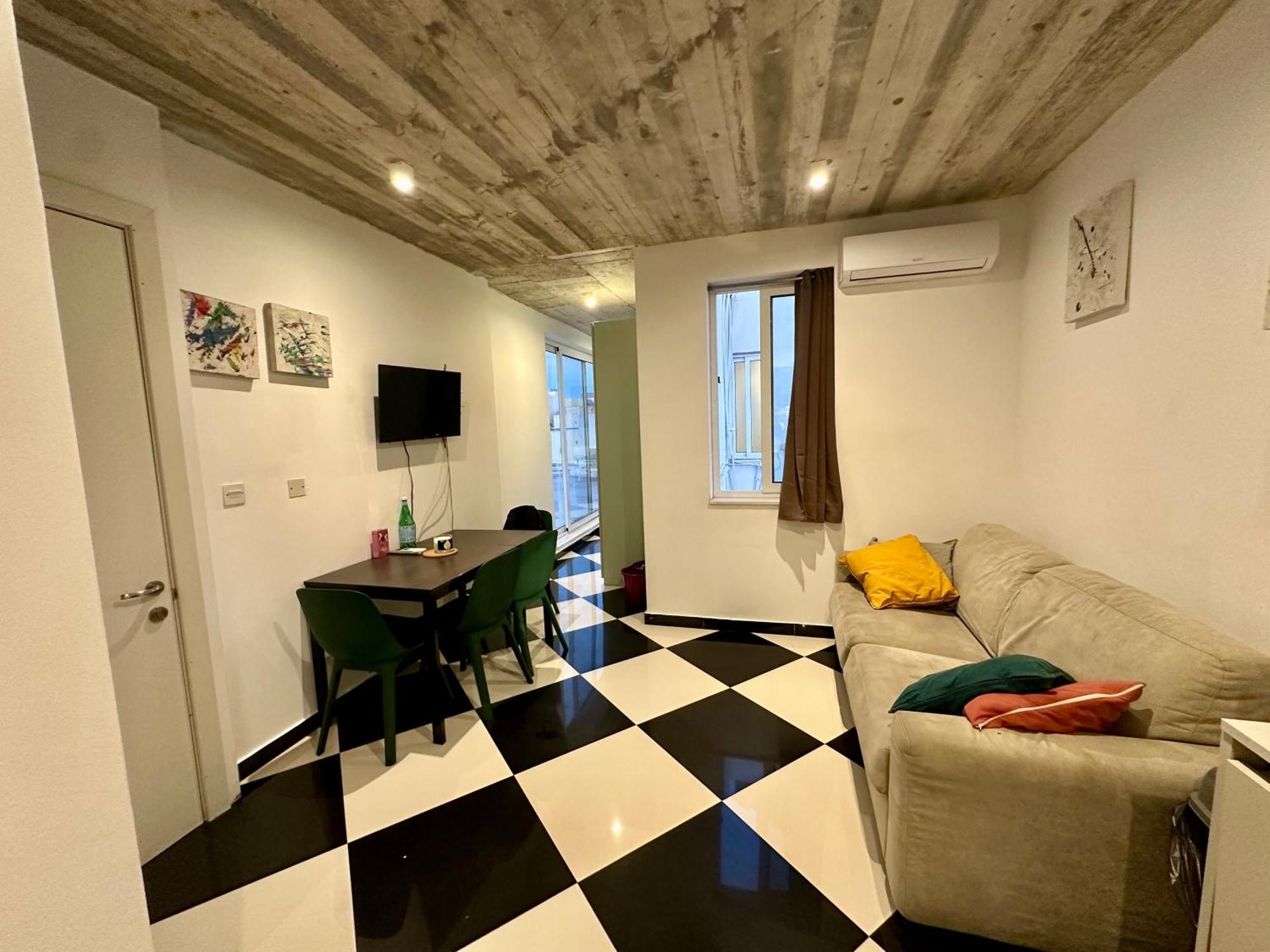Paceville Sea View Penthouse With Jacuzzi! Saint Julian's Bagian luar foto