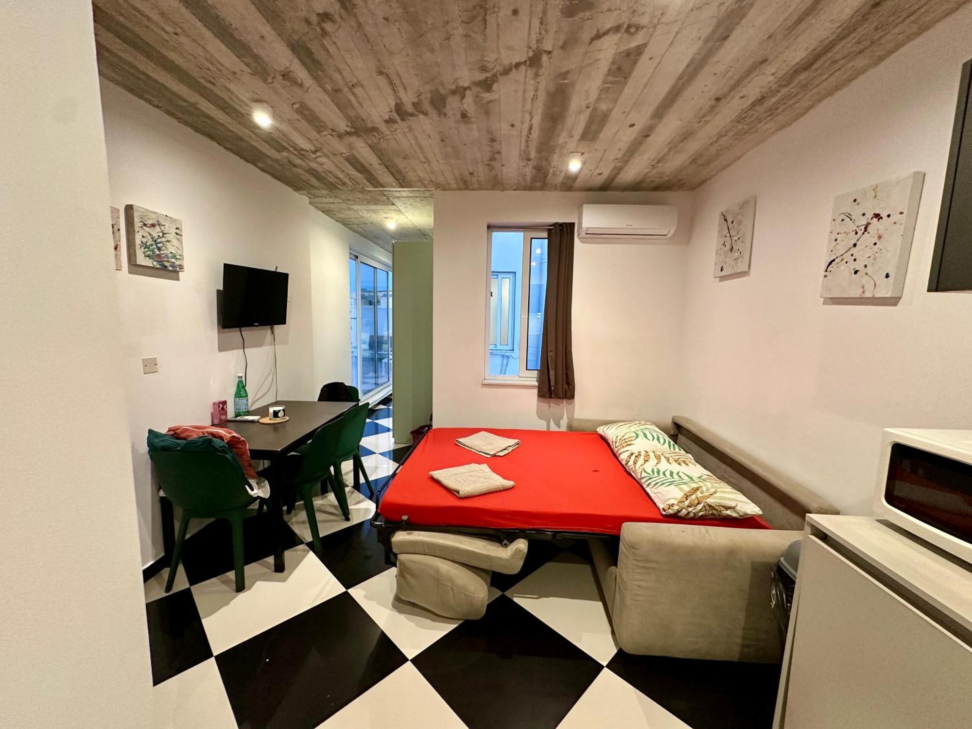 Paceville Sea View Penthouse With Jacuzzi! Saint Julian's Bagian luar foto
